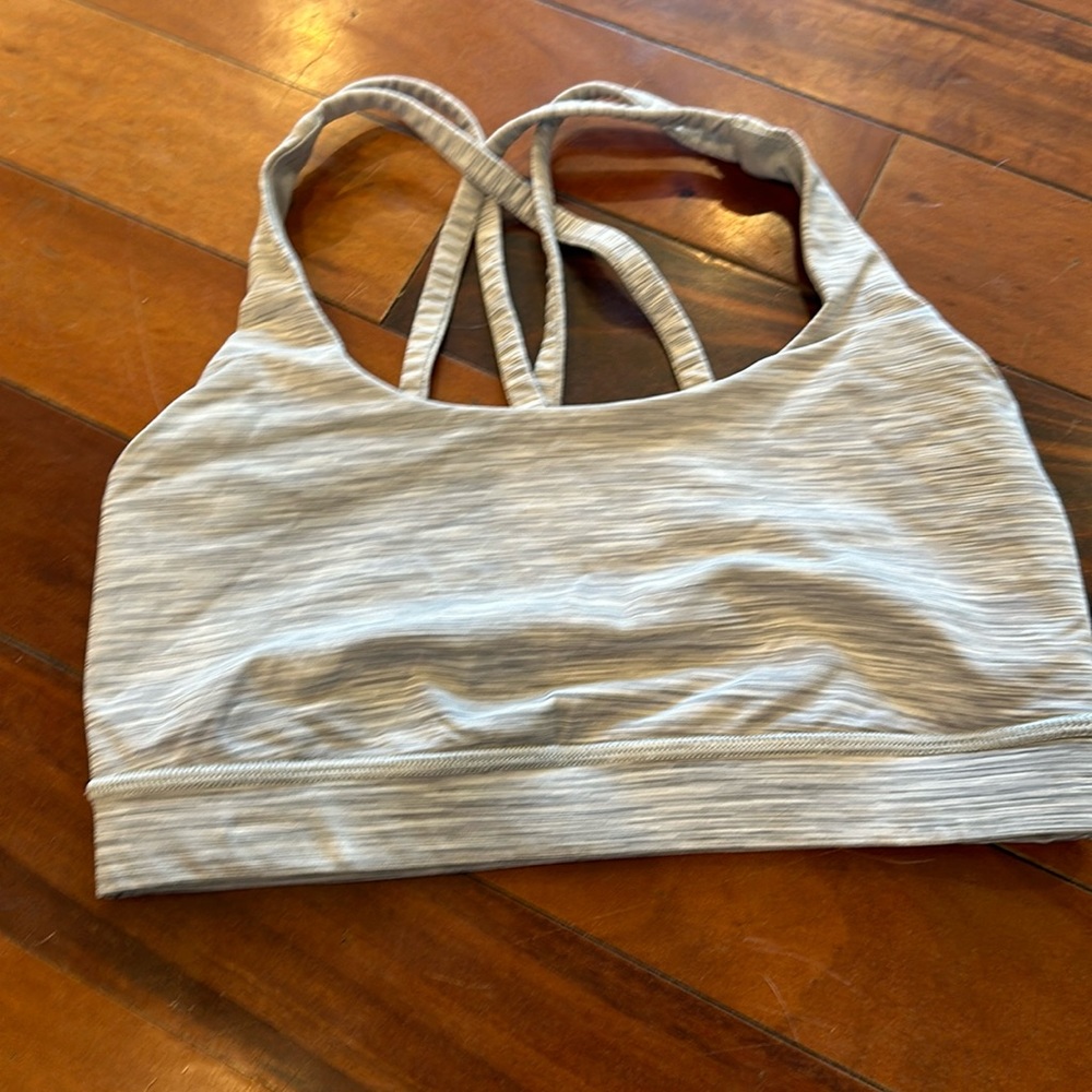 LULULEMON  SPORTS BRA - size 4